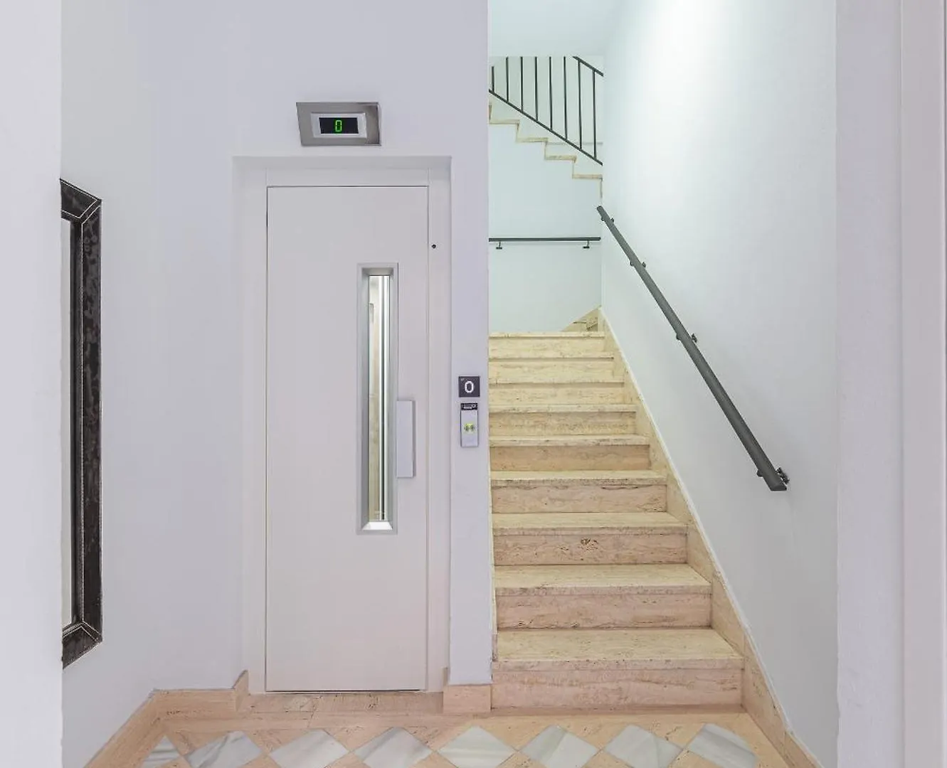 Apartment Dona Elvira Carreteria Spain