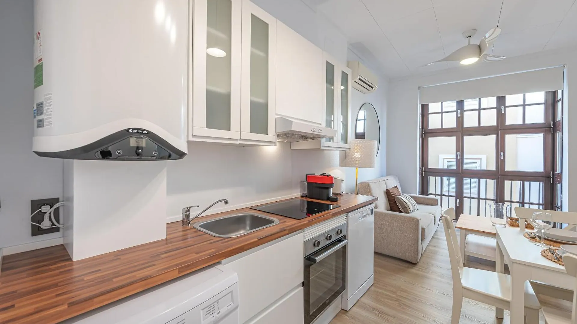 Apartment Dona Elvira Carreteria Spain