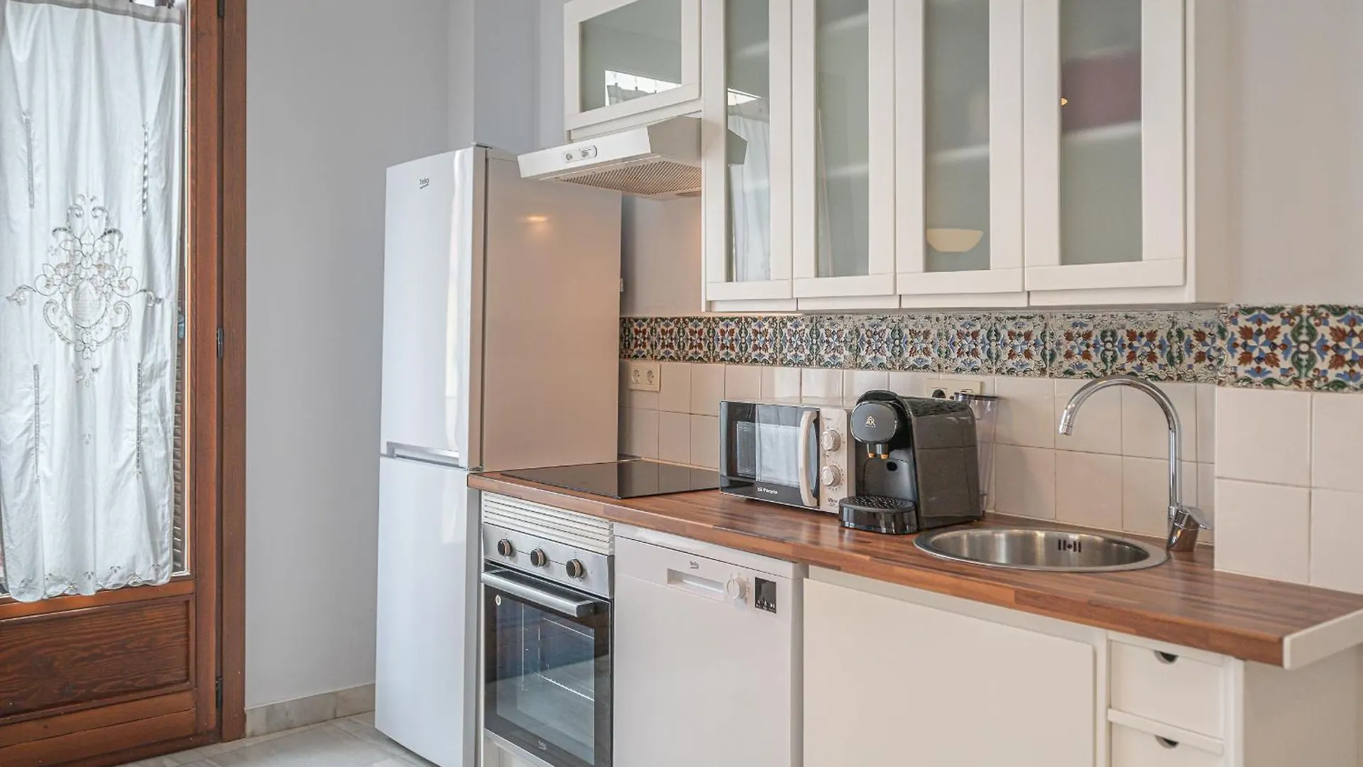 Dona Elvira Carreteria Malaga