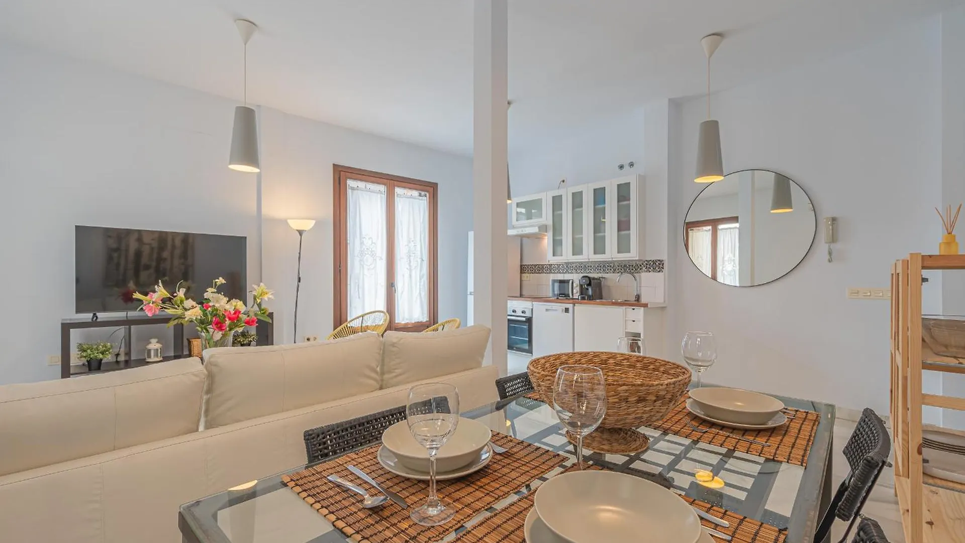 Apartment Dona Elvira Carreteria Spain