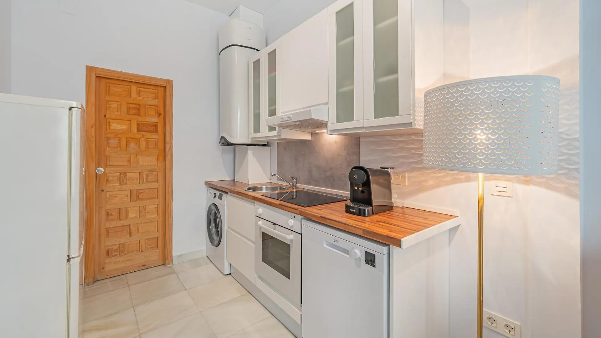 Dona Elvira Carreteria Apartment